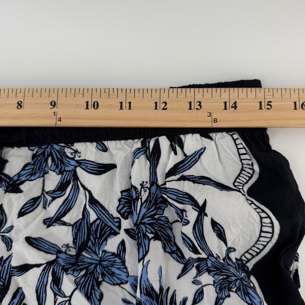 Free Assembly 2 Piece Set Womens M Blue Pineapple Blouse Shorts 100% Viscose - Picture 10 of 12